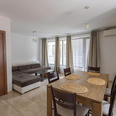 Sea Garden Marina 2 Apartment Várna Kültér fotó
