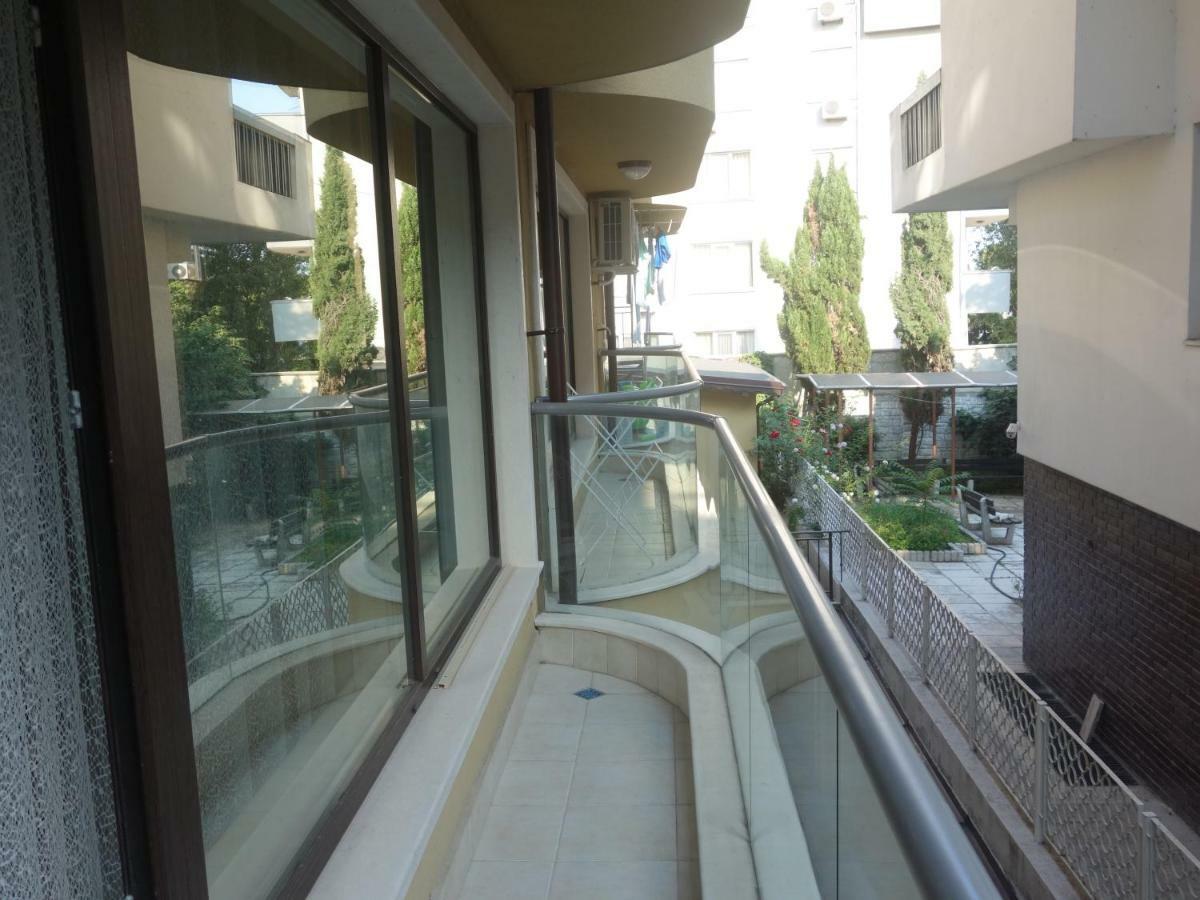 Sea Garden Marina 2 Apartment Várna Kültér fotó
