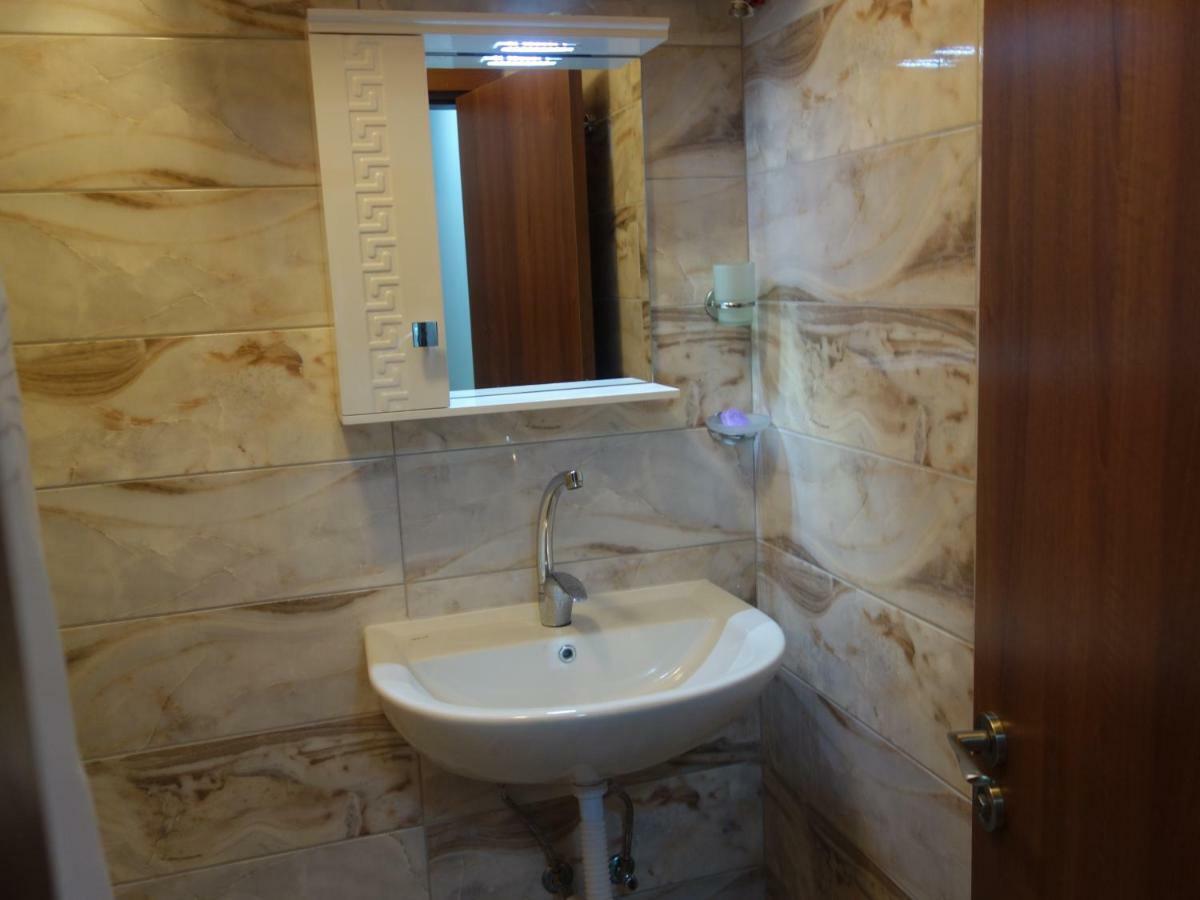 Sea Garden Marina 2 Apartment Várna Kültér fotó
